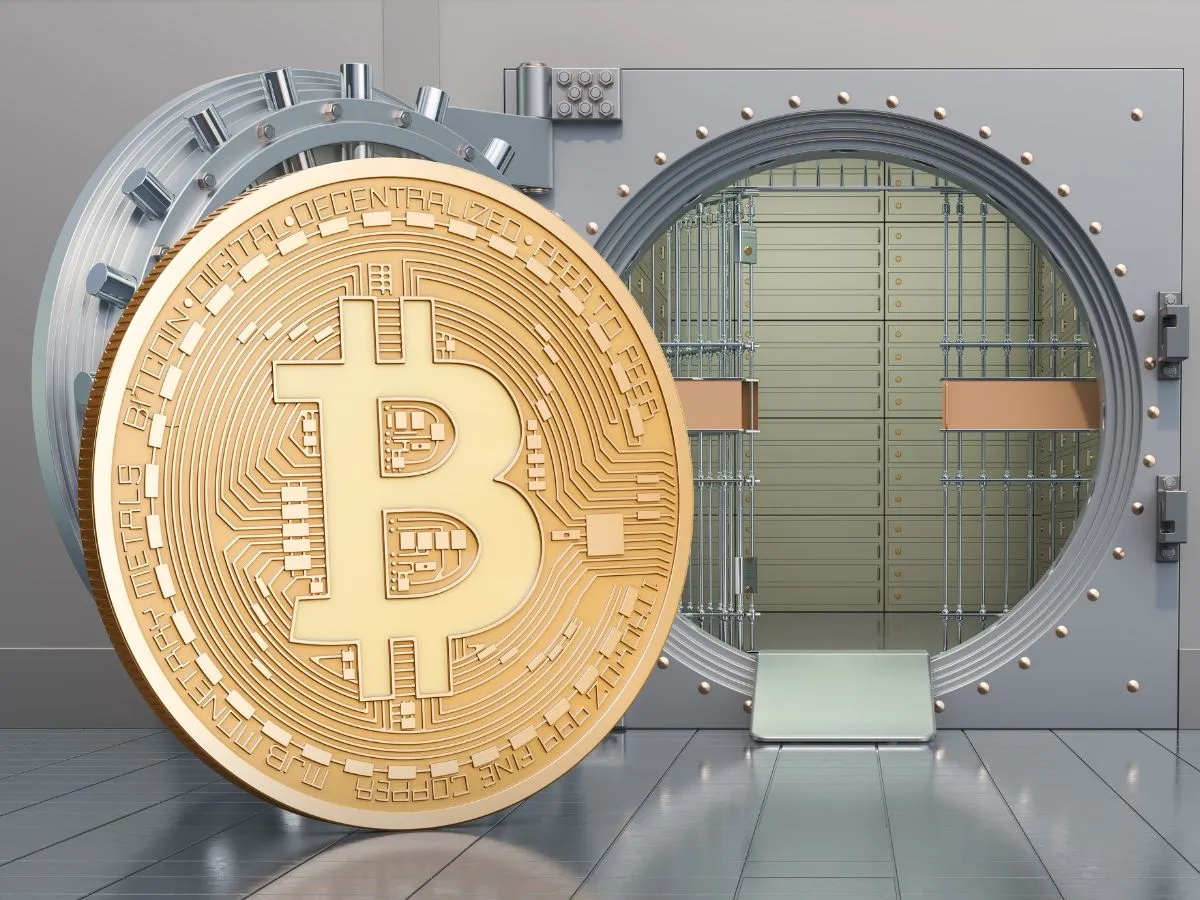 Why Local Retail and Food Service Businesses Should Consider Saving in Bitcoin